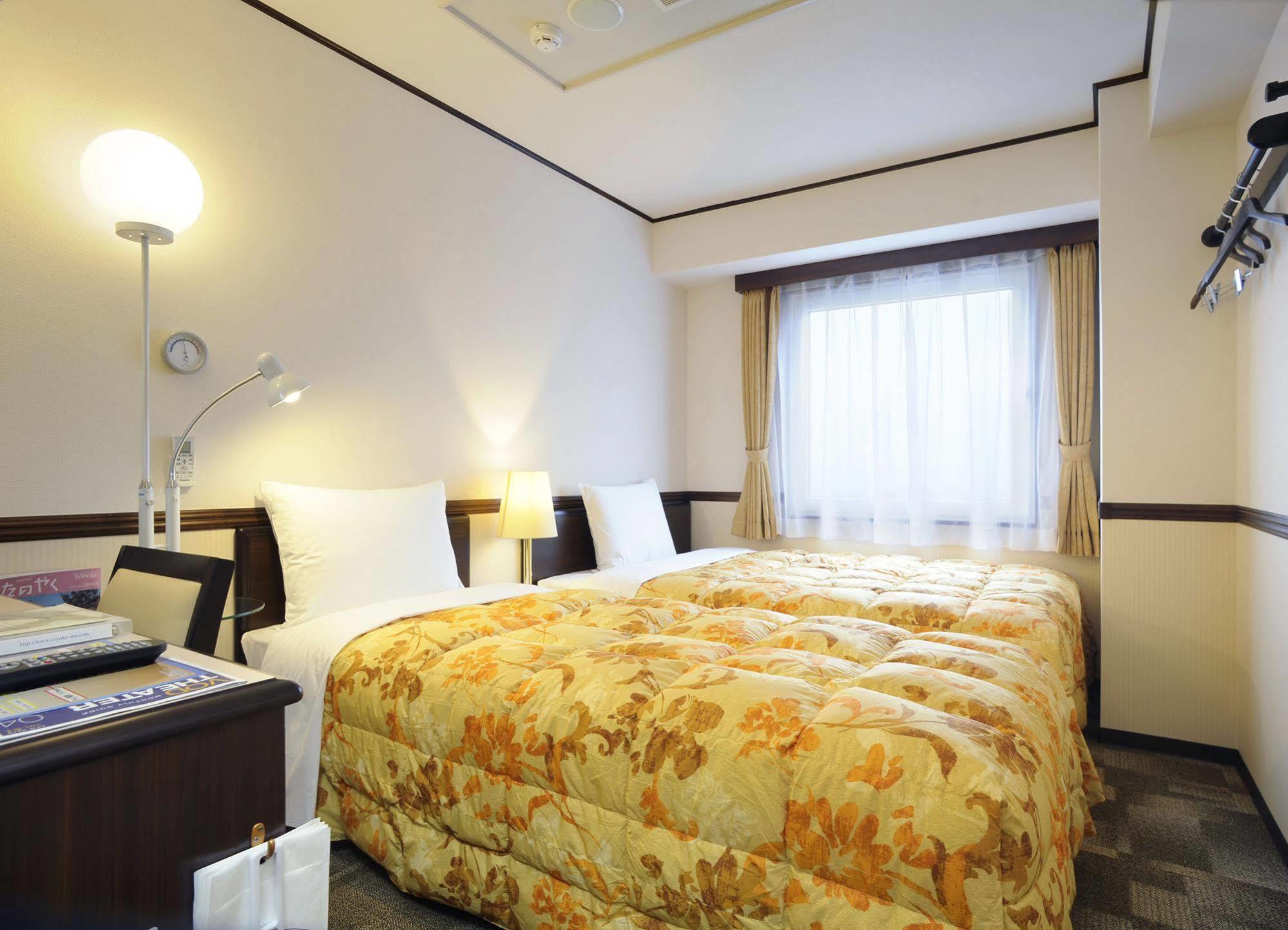 Toyoko Inn Osaka Jr Noda Ekimae Экстерьер фото